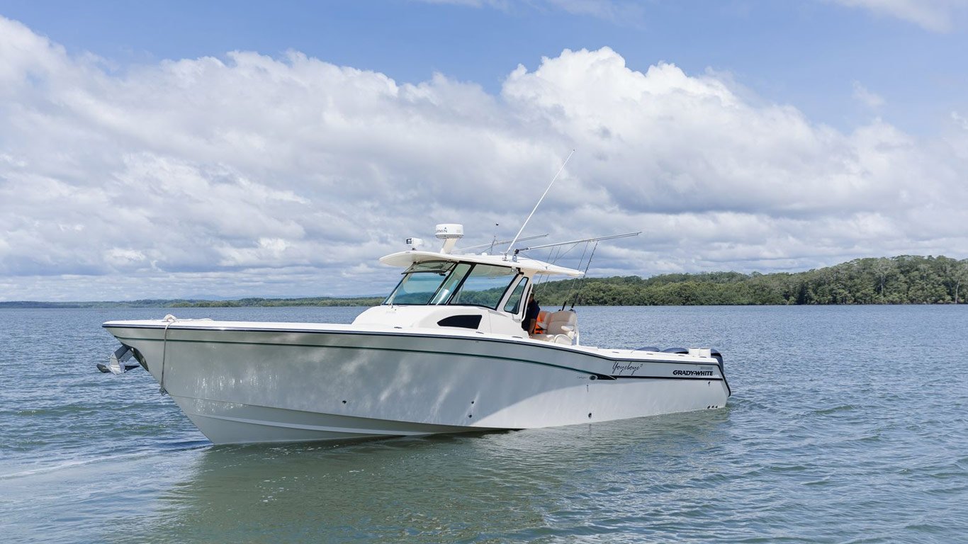 GRADY WHITE CANYON 376